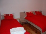 Triple beds apartment