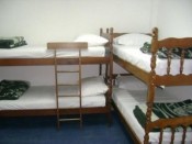 4 beds room